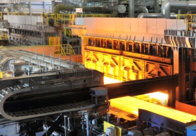 Walking beam furnace with hydrogen compatible burners Walking beam furnace with hydrogen compatible burners